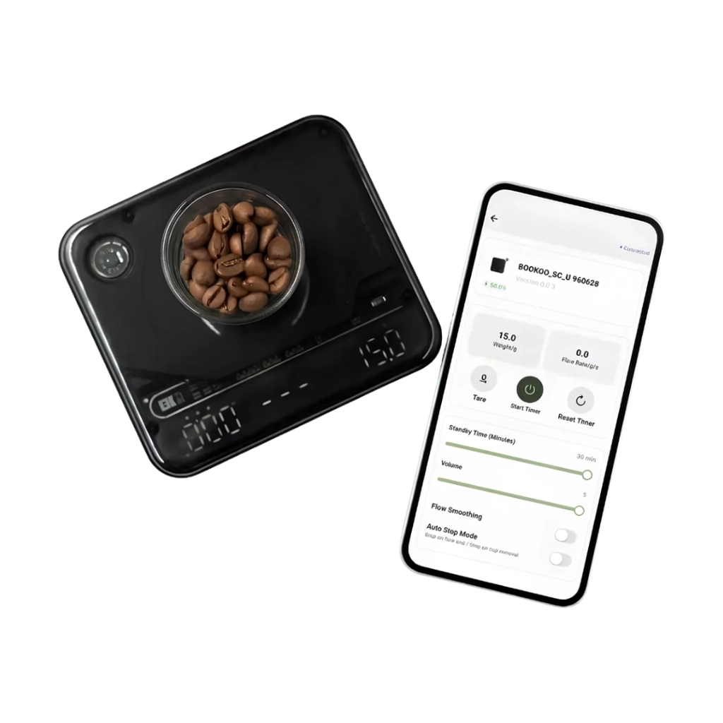 BOOKOO THEMIS Ultra Kaffeewaage in Schwarz mit Kaffeebohnen und Smartphone-App zur Anzeige von Gewicht, Timer und Durchflussrate